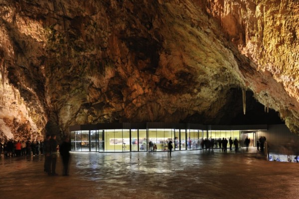 Post Office Opens in Slovenian Cave — Vagabondish