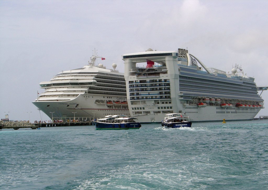 Carnival Cruise Ships in St. Maarten
